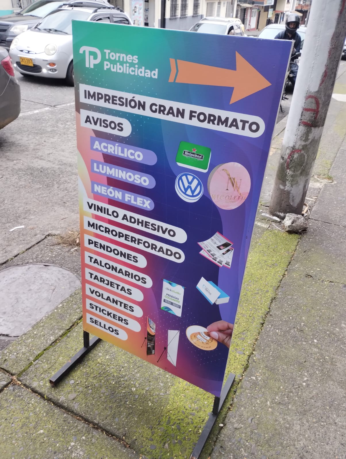 Rotulación Vehicular: Tu Publicidad en Movimiento